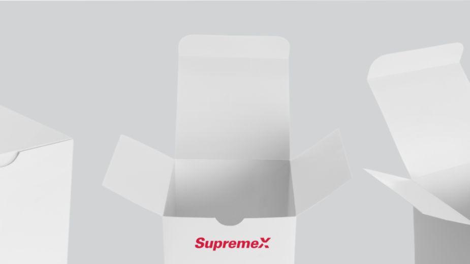 Boîtes pliantes blanches avec le logo SupremeX.